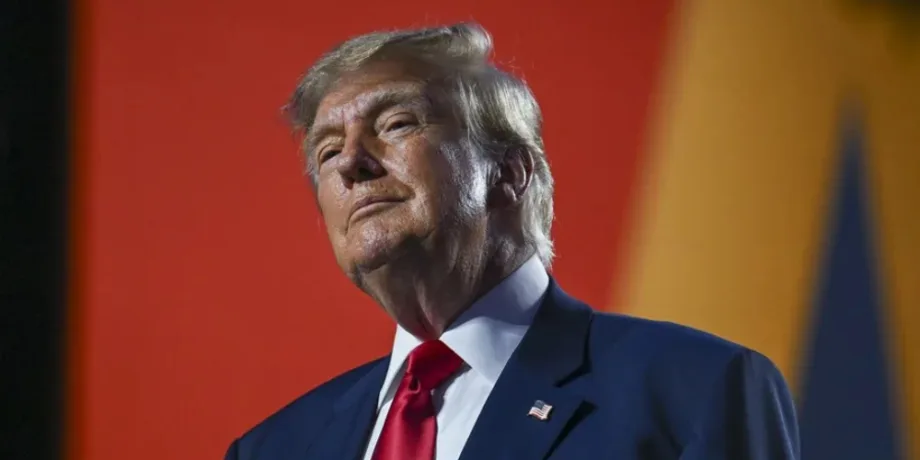 Trump hace campaña en Texas mientras su candidato lo culpa por los malos sondeos