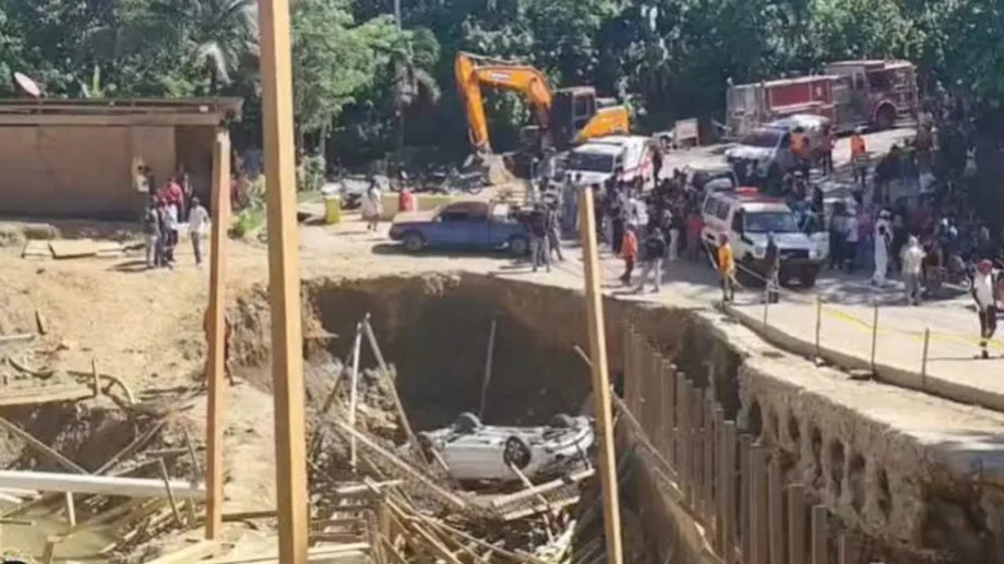 Un muerto y cuatro heridos al caer vehículo en construcción de puente en San Francisco de Macorís