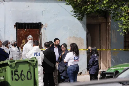 Hallan muerta a adolescente dominicana de 16 años en inmueble de Chile; investigan posible homicidio