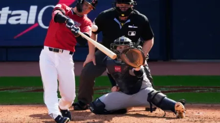 ¡EL BAT-FLIP DEL AÑO! El bombazo histórico de Petey Halpin que silenció a los Rays