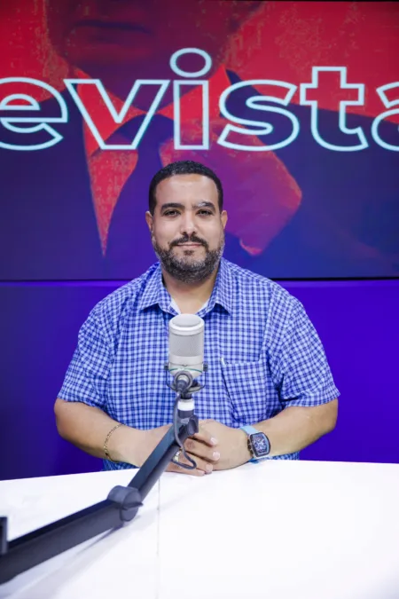 Experto en movilidad respalda denuncia de Hansel García sobre irregularidades en Parquéate RD