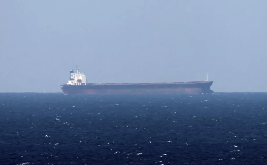 Irán informa de una explosión de otro petrolero por una mina en Ormuz, el sexto caso del viernes