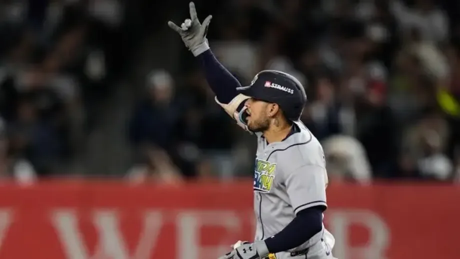 Con jonrón de Víctor Mesa Jr. y el bate de Caminero, los Rays barren a los Yankees y avanzan a la Serie de Campeonato