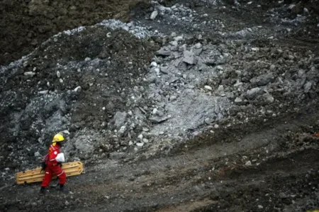 Al menos nueve muertos por un deslizamiento de tierra en una mina de oro en Colombia