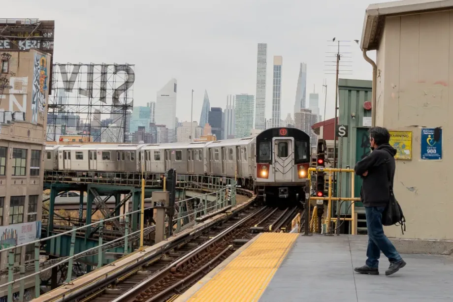 Metro de Nueva York modifica rutas de las líneas J y M hasta noviembre