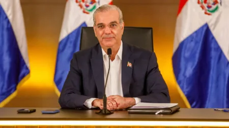Abinader viajará a Roma para reunirse con el papa León XIV