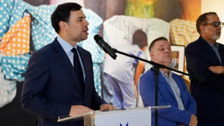 Ministro de Cultura reafirma compromiso de internacionalizar las letras dominicanas