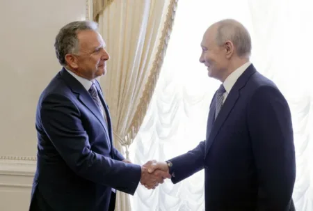 Putin propone al enviado de EE. UU. una posible cumbre con Trump y Xi en China