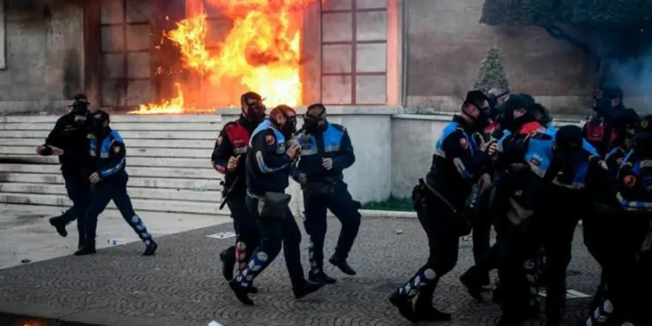 Protestas Albania: diez heridos y un detenido