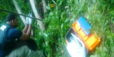 Hombre persigue a su expareja