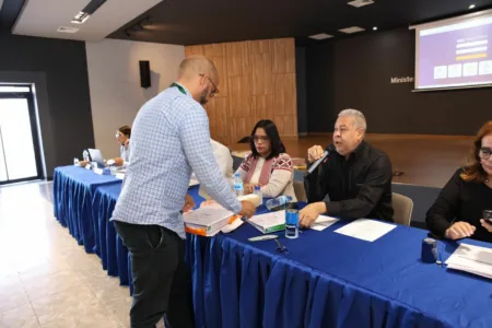 MOPC abre ofertas para ampliar tramo de la autopista Duarte