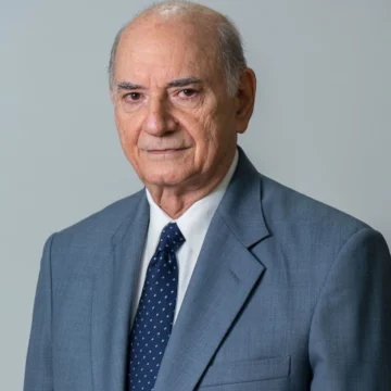 Abinader designa a Teófilo Tabar Manzur como director general de Juegos de Azar