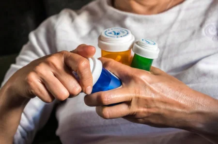 SISALRIL: afiliados tendrán cobertura al 100 % para 13 medicamentos de alto costo SISALRIL: afiliados tendrán cobertura al 100 % para 13 medicamentos de alto costo