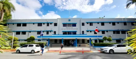 SNS garantiza servicios en el Hospital Salvador B. Gautier durante intervención