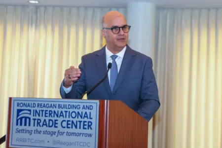 Igor Rodríguez muestra avances del IDAC en Washington Igor Rodríguez muestra avances del IDAC en Washington