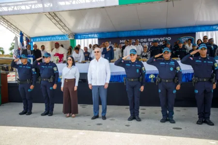 Abinader inicia en La Altagracia nuevo modelo de patrullaje con 990 agentes Abinader inicia en La Altagracia nuevo modelo de patrullaje con 990 agentes