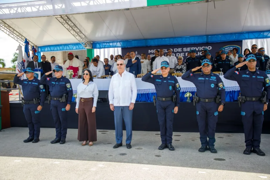 Abinader inicia en La Altagracia nuevo modelo de patrullaje con 990 agentes