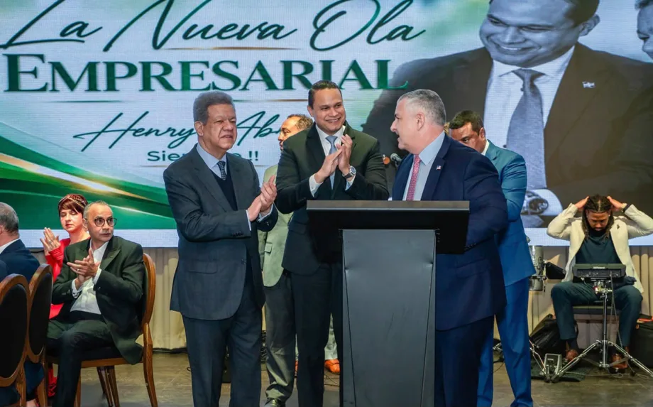 Diáspora dominicana reafirma su protagonismo en encuentro con Leonel Fernández en Nueva Jersey