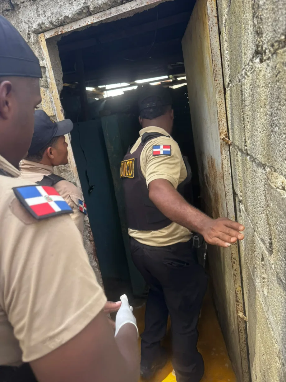 DNCD ocupa más de 6,471 gramos de presuntas drogas en operativos en el Distrito Nacional DNCD ocupa más de 6,471 gramos de presuntas drogas en operativos en el Distrito Nacional