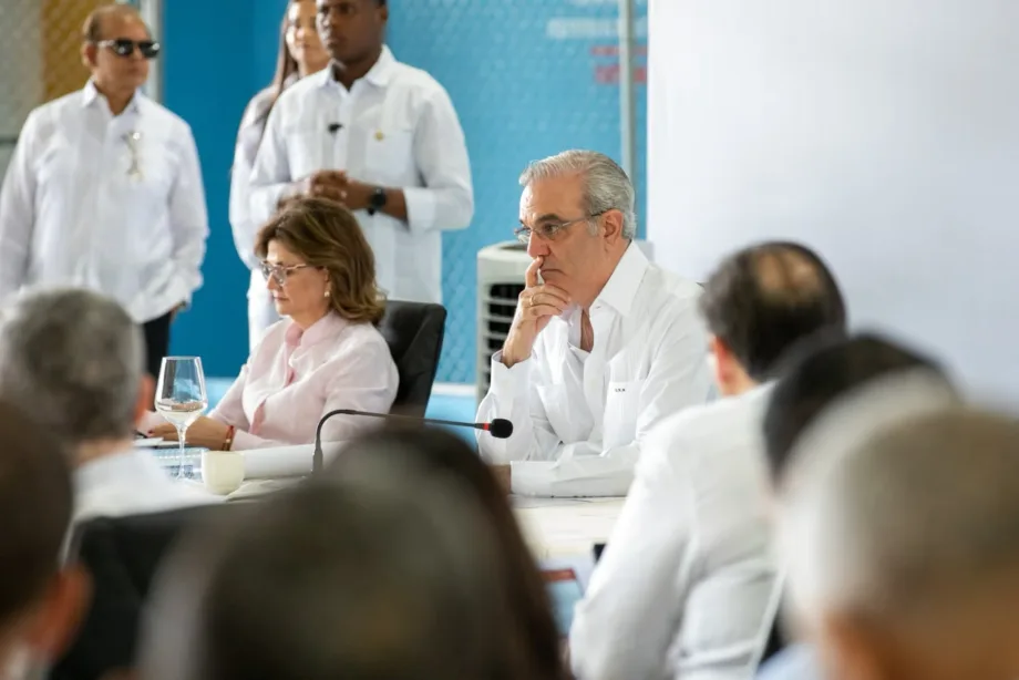 Abinader encabeza primer Consejo de Ministros celebrado en San José de Ocoa