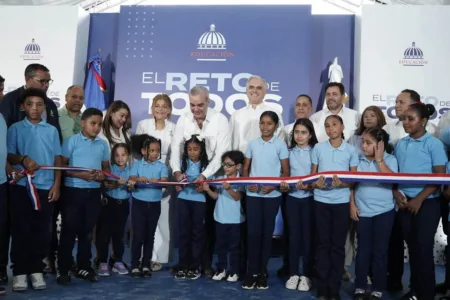 Gobierno entrega nueva escuela en El Naranjal, San José de Ocoa Gobierno entrega nueva escuela en El Naranjal, San José de Ocoa