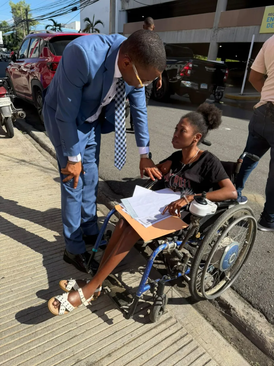 Joven con discapacidad solicita silla de ruedas eléctrica y exoneración de vivienda al Gobierno Joven con discapacidad solicita silla de ruedas eléctrica y exoneración de vivienda al Gobierno
