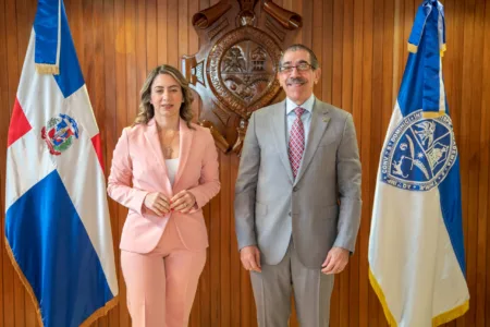 UASD y Ministerio de la Mujer fortalecen agenda conjunta por la igualdad de género UASD y Ministerio de la Mujer fortalecen agenda conjunta por la igualdad de género
