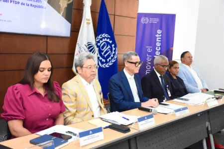 Ministerio de Trabajo y OIT avanzan en programa de trabajo decente para República Dominicana Ministerio de Trabajo y OIT avanzan en programa de trabajo decente para República Dominicana