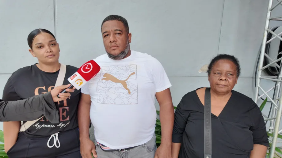 Familia exige justicia a casi un año de un asesinato en Baní; presunto responsable sigue libre Familia exige justicia a casi un año de un asesinato en Baní; presunto responsable sigue libre
