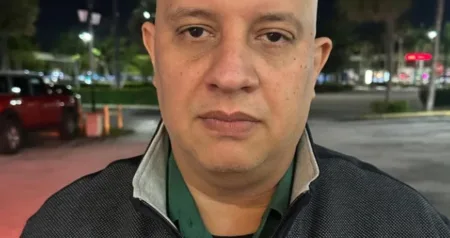 Hombre pide ayuda para costear tratamiento contra el cáncer