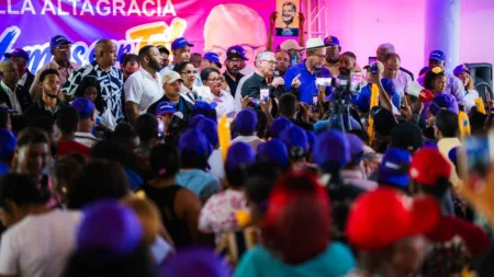 Gonzalo recorre ocho localidades de San Cristóbal