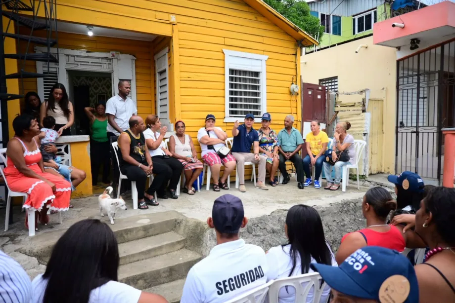 Abel Martínez llama al PLD y la Fuerza del Pueblo a negociar