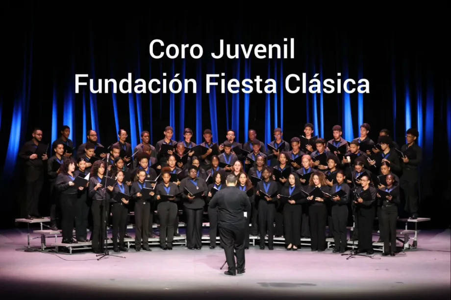 Sala Manuel Rueda se rinde ante Sexto Festival de Canto Coral