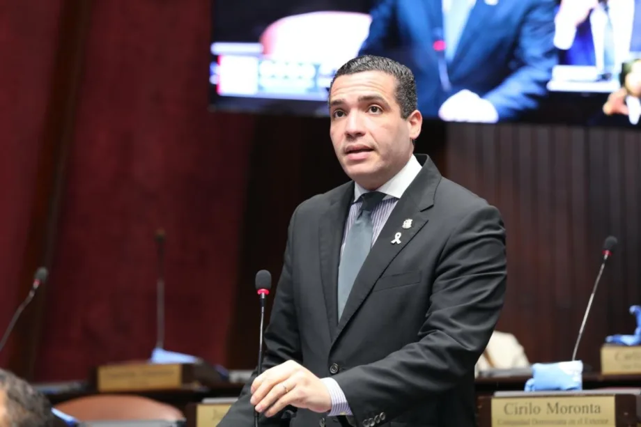5 de cada 10 facturas de EDENORTE tiene cobro de más contra clientes, afirma diputado