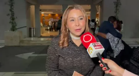 Mayra Jiménez lamenta fallecimiento de Cosette Bonelli y destaca su legado profesional