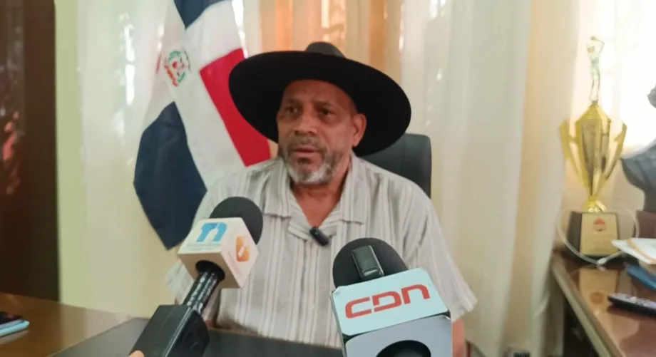 Alcalde Santiago Riverón desmiente cierre de la frontera para este viernes