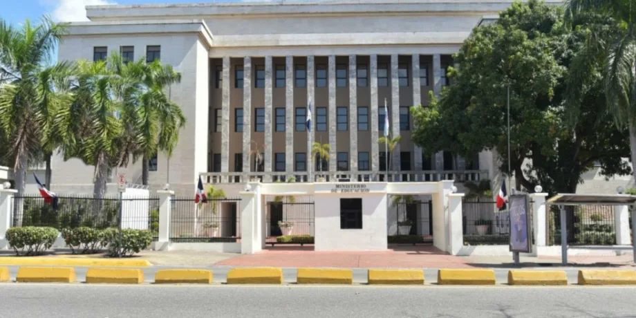 Ministerio de Educación alcanza el 99.29 % de los pagos retroactivos correspondientes a docentes que califican en la evaluación de desempeño