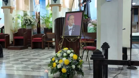Sigfrido Pared Pérez recuerda trayectoria política de su hermano Reinaldo durante misa conmemorativa del 5to aniversario de su fallecimiento