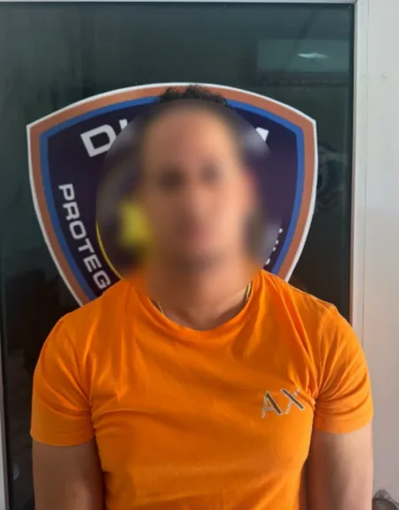 Tras persecución policial, apresan a “Wilmel” y le ocupan una pistola sin documentos en Santiago