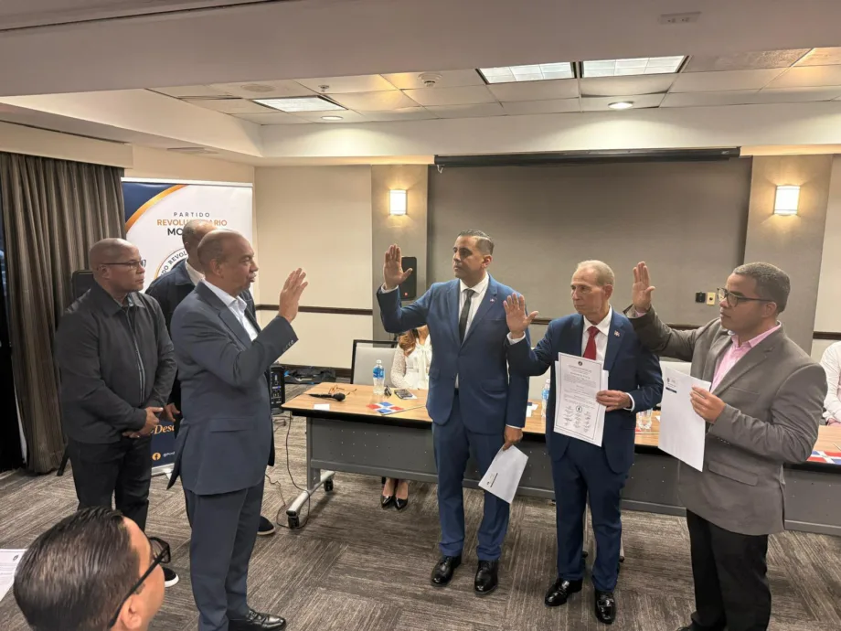 PRM juramenta nueva directiva en Florida Sur y fortalece