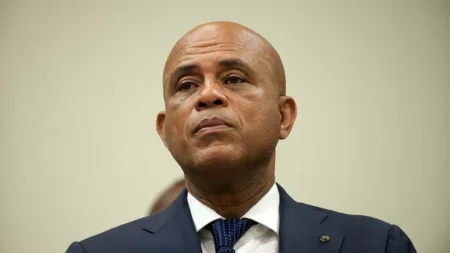 El expresidente de Haití Michel busca volver al poder