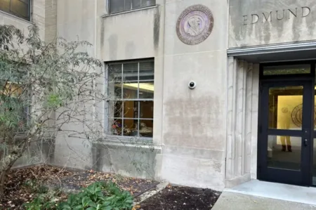 Una jueza permite a la denunciante de la violación grupal en Cornell mantener el anonimato
