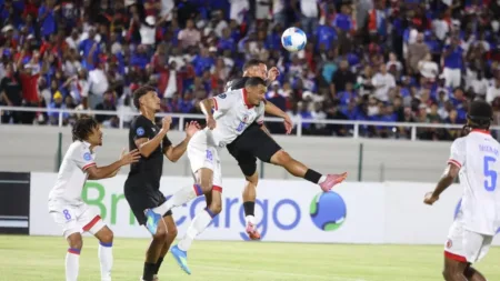 Haití golea a Dominicana y está a las puertas de los cuartos de final
