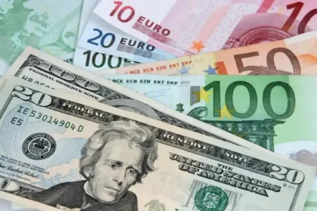 Dólar subió 27 cts y era vendido $60.07; el euro subió a $70.22 Dólar subió 27 cts y era vendido $60.07; el euro subió a $70.22
