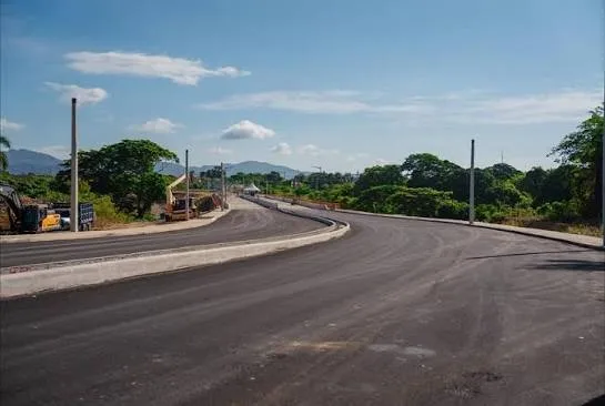 El abandono de obras públicas inquieta a los habitantes de Moca