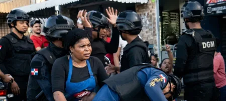 Migración realiza operativos en las calles de Moca para detener a extranjeros en situación irregular Migración realiza operativos en las calles de Moca para detener a extranjeros en situación irregular