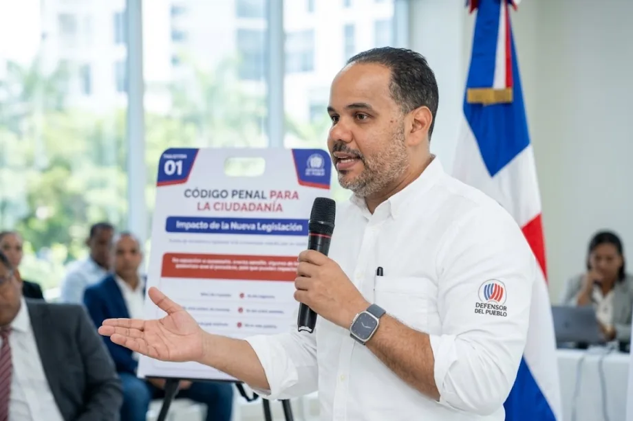 Defensor del Pueblo presenta en Moca los alcances del nuevo Código Penal dominicano, Ley 74-25
