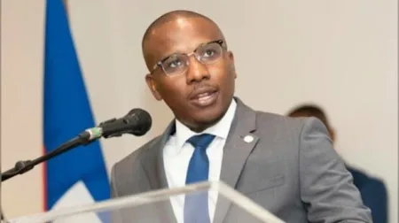 Claude Joseph acusa a sectores dominicanos de racismo y critica al presidente Abinader Claude Joseph acusa a sectores dominicanos de racismo y critica al presidente Abinader