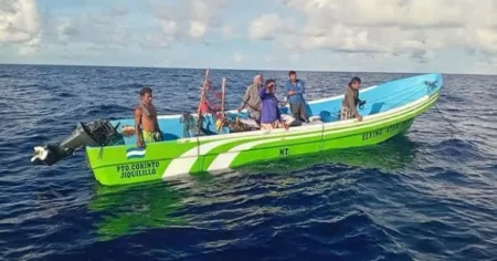 Rescate milagroso: cinco pescadores sobreviven 22 días a la deriva Rescate milagroso: cinco pescadores sobreviven 22 días a la deriva