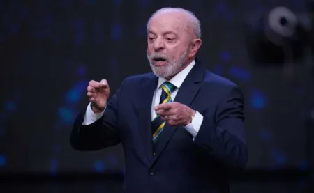 Lula pide extender el horario de votación en Brasil por problemas con el transporte público